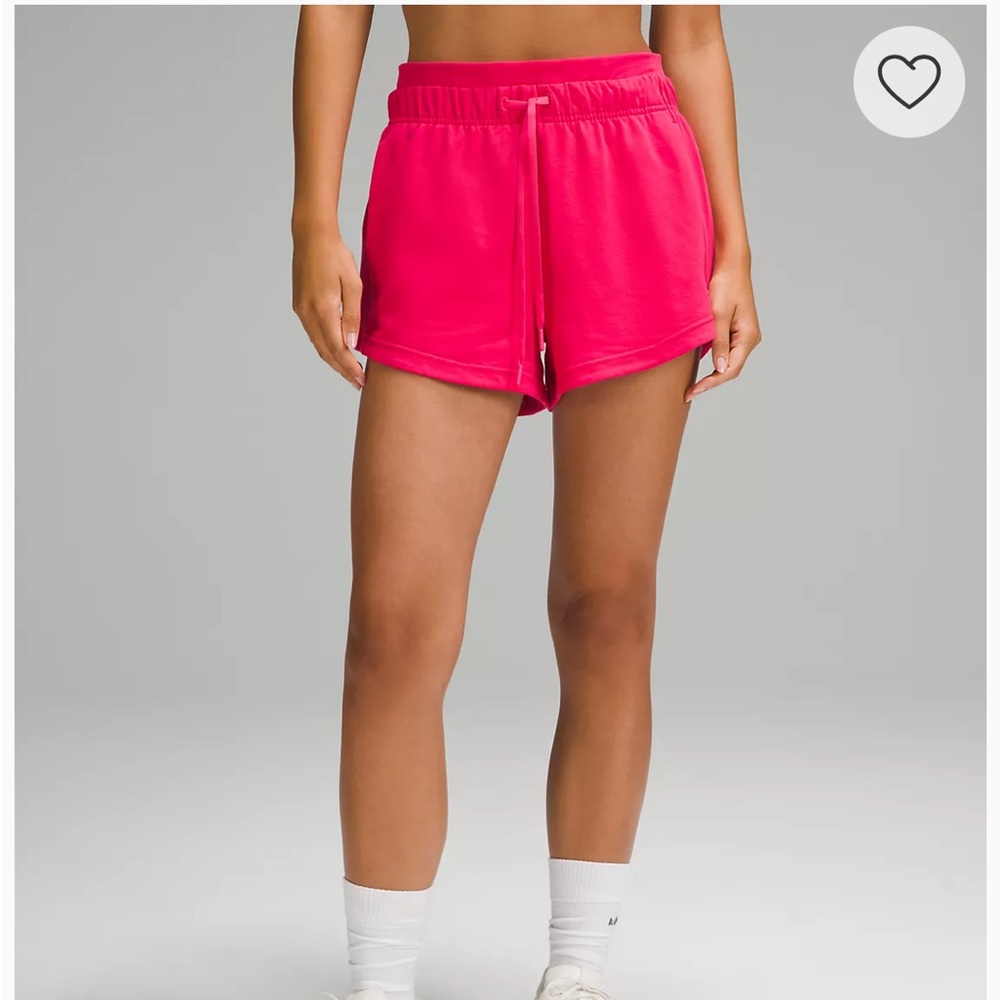 Lululemon Inner Glow High-Rise Short 3"